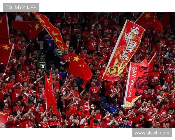 中国队逆转夺冠展现顽强拼搏精神点燃全国球迷热情 中国队逆转夺冠展现顽强拼搏精神点燃全国球迷热情