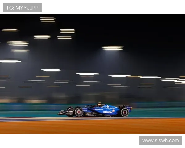 F1赛季最新动态:维斯塔潘称霸赛道 汉密尔顿迎挑战 新车技术引领风潮 F1赛季最新动态:维斯塔潘称霸赛道 汉密尔顿迎挑战 新车技术引领风潮