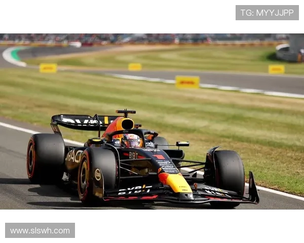 F1赛季精彩再起 红牛车队主力车手频频刷新最快圈速 F1赛季精彩再起 红牛车队主力车手频频刷新最快圈速